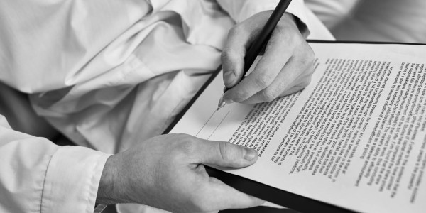 Contratos de Trabajo / Situaciones Irregulares Fuenlabrada · Contratos con Cláusulas Abusivas